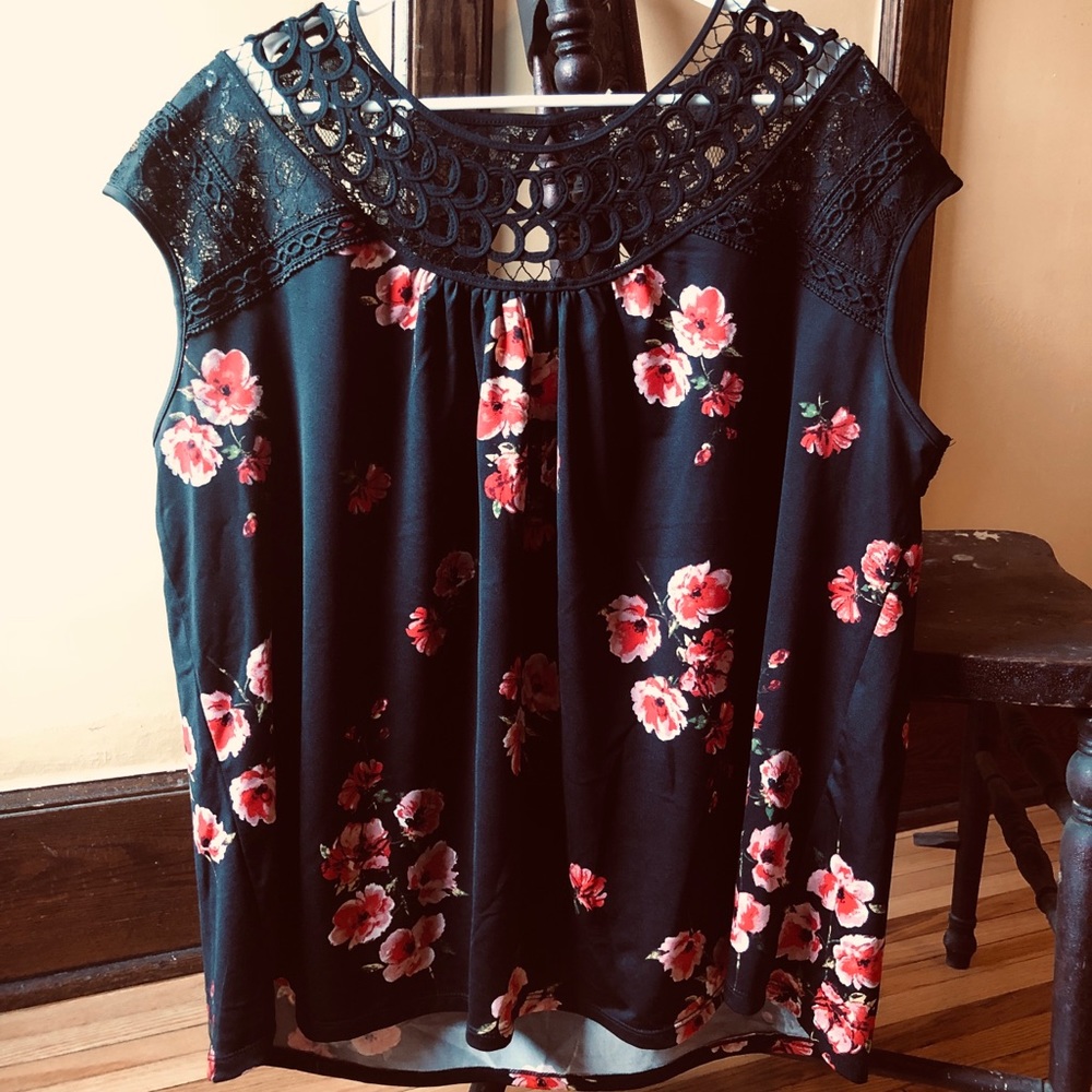 Floral top
